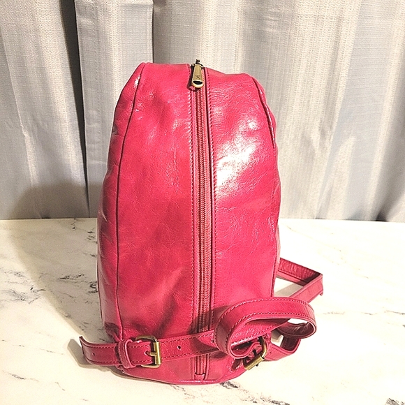 NWT HOBO 'Kiley' Fuchsia Sling Convertible Leather Backpack - Picture 6 of 8